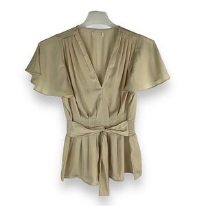 Women’s Top Peplum Neutral V Neck Tan Beige Shirt Smocked Short Sleeve Size M‎